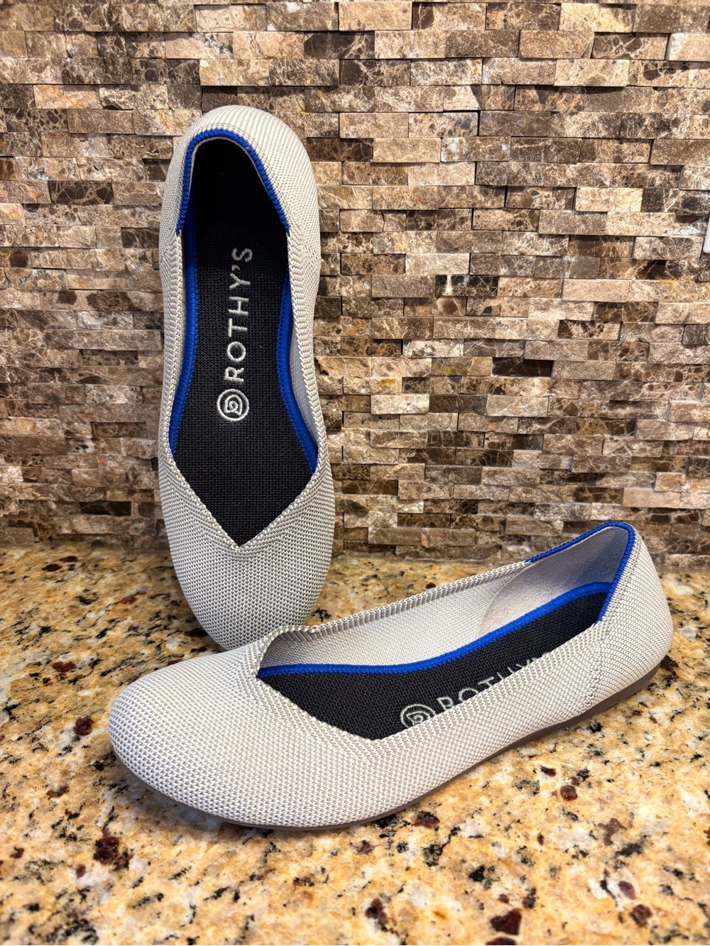 Rothy's Women's Size 7 Knit Slip-On Ballet Flats in Flax with Blue Halo Trim